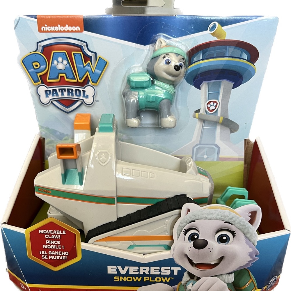 Paw Patrol Everest Snow Plow with Collectible Figure
